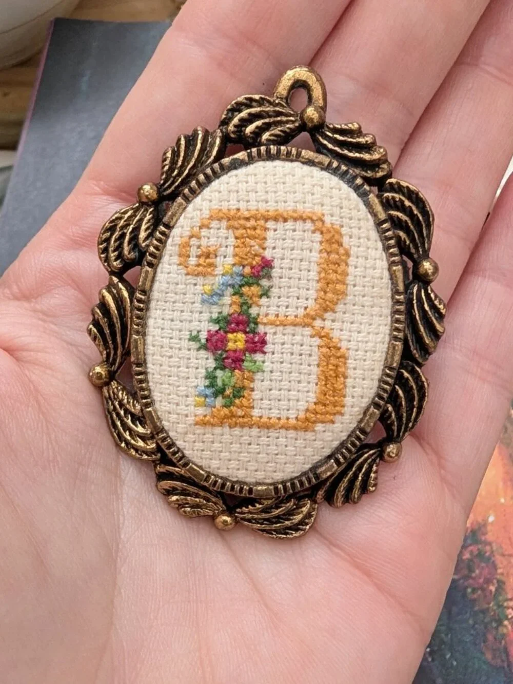 Vintage The Creative Circle Petit Point initial B floral brooch